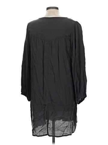 Old Navy Casual Dress (view 2)
