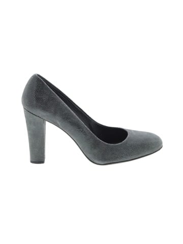 Stuart Weitzman Heels (view 1)