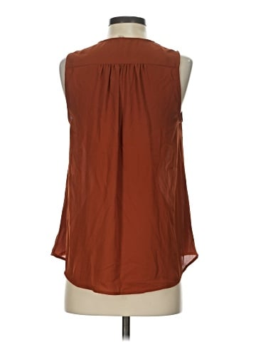 Fun2Fun Sleeveless Blouse (view 2)