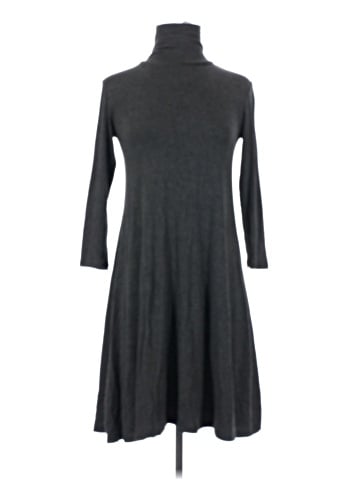Amour Vert Casual Dress (view 1)