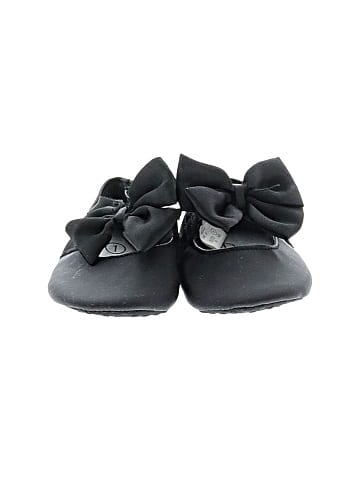 Teeny Toes Booties (view 2)