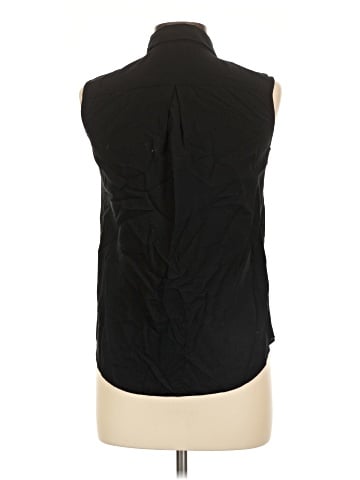 Uniqlo Sleeveless Button-Down Shirt (view 2)