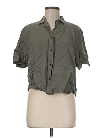 Uniqlo 3/4 Sleeve Button-Down Shirt (view 1)