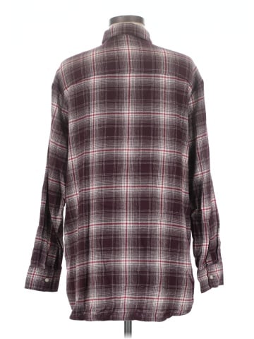 Old Navy - Maternity Long Sleeve Button-Down Shirt (view 2)