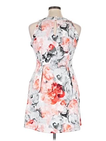 En Focus Cocktail Dress (view 2)