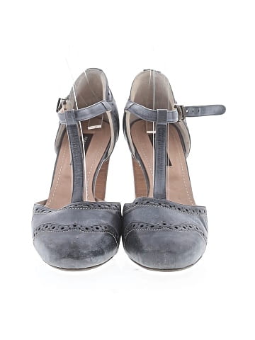 Frau Heels (view 2)