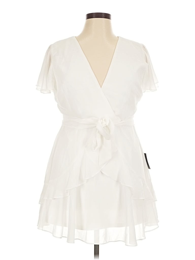 Pre-owned Lulus Cocktail Dress In White