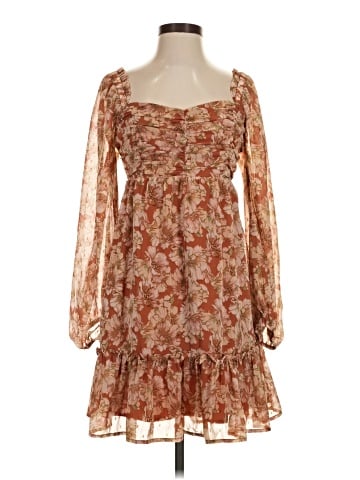 Illa Illa Casual Dress (view 1)