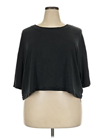 Fabletics Active T-Shirt (view 1)