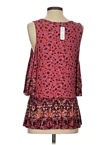 Eyeshadow Sleeveless Blouse (view 2)