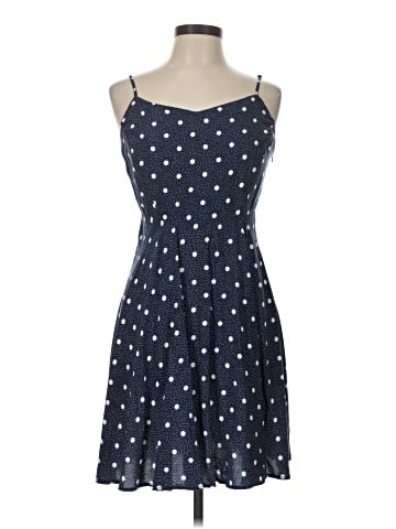 Old Navy Casual Dress (view 1)