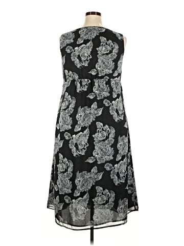 Croft & Barrow Casual Dress (view 2)