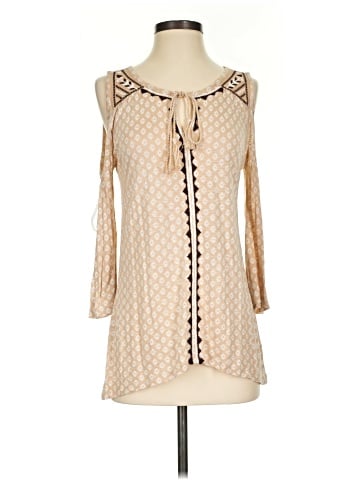 Charming Charlie 3/4 Sleeve Blouse (view 1)