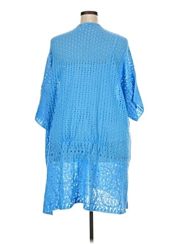 Catherines Poncho (view 2)