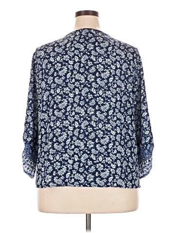 Tua 3/4 Sleeve Blouse (view 2)