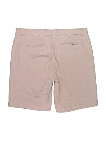 Vince. Khaki Shorts (view 2)
