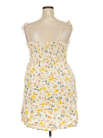 Old Navy Cocktail Dress (view 2)