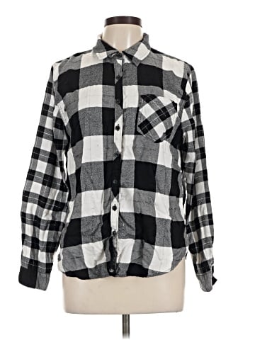 Maurices Long Sleeve Button-Down Shirt (view 1)