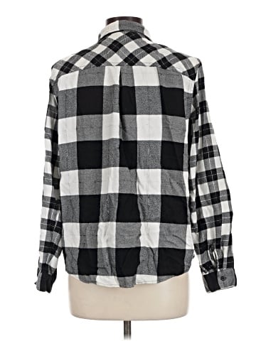 Maurices Long Sleeve Button-Down Shirt (view 2)