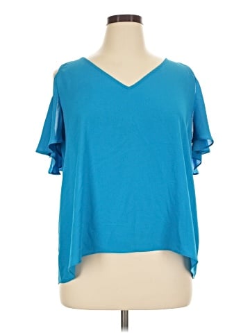 Violet & Claire Short Sleeve Top (view 1)