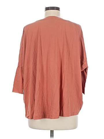 Bobi 3/4 Sleeve T-Shirt (view 2)