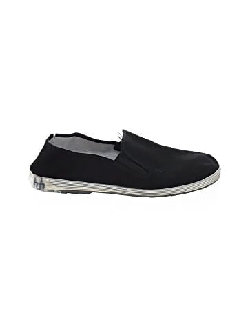 Unbranded Flats (view 1)
