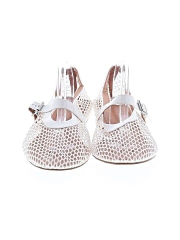 Unbranded Flats (view 2)