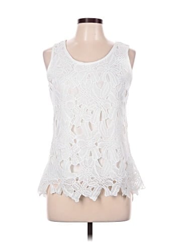Yoyo5 Sleeveless Blouse (view 1)