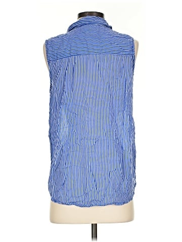 Sfera Sleeveless Button-Down Shirt (view 2)