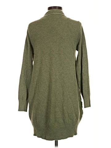 Short Story Cardigan (view 2)