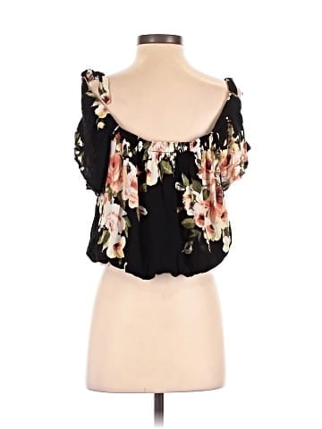 Polly & Esther Short Sleeve Blouse (view 2)