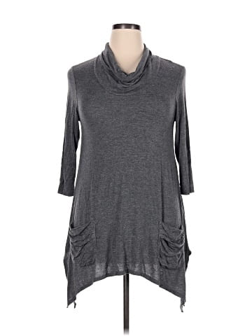 Cha Cha Vente 3/4 Sleeve T-Shirt (view 1)
