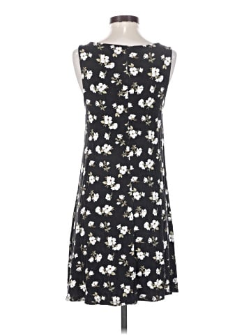 Old Navy Casual Dress (view 2)