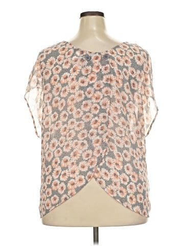 Torrid Short Sleeve Blouse (view 2)