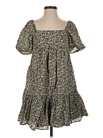 Uniqlo Casual Dress (view 1)
