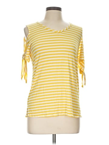 Cha Cha Vente Short Sleeve Top (view 1)