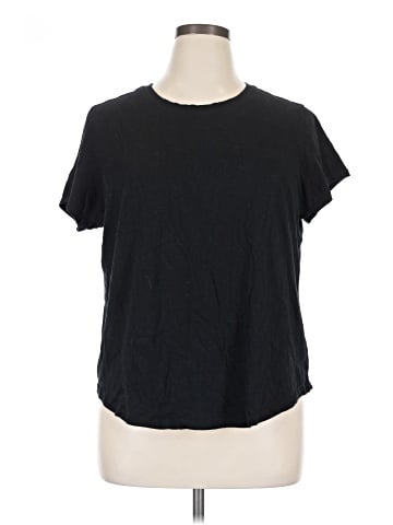 Old Navy Short Sleeve T-Shirt (view 1)