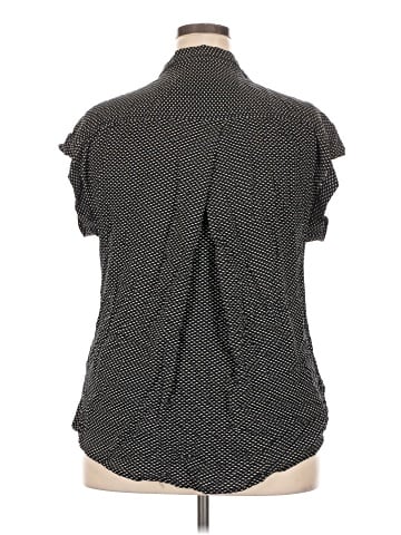 Jachs Girlfriend Sleeveless Button-Down Shirt (view 2)