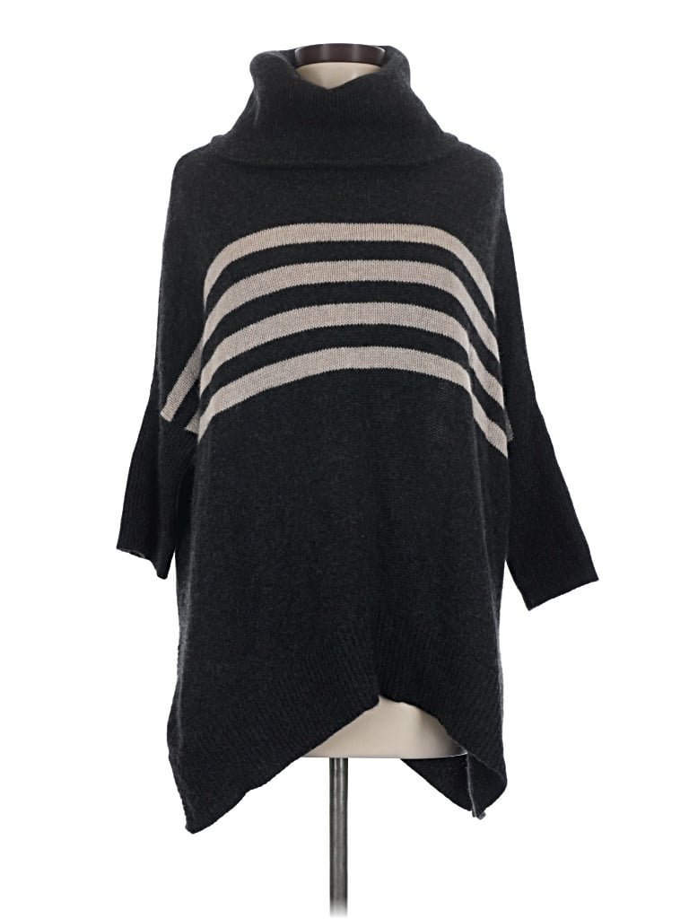 Pre-owned 360 Sweater Poncho In Black