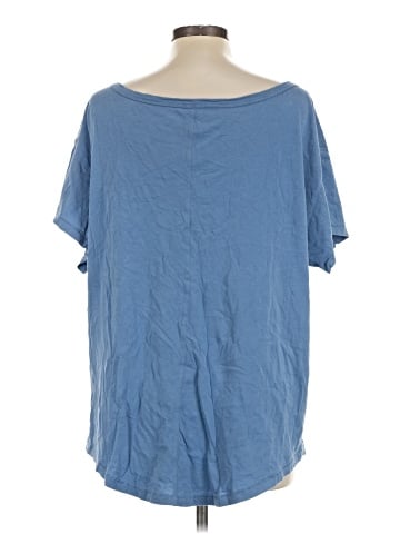 Fabletics Short Sleeve T-Shirt (view 2)