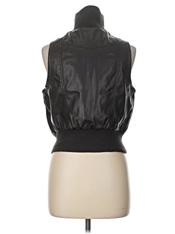 rue21 Vest (view 2)