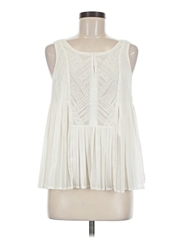 HD in Paris Sleeveless Blouse (view 1)