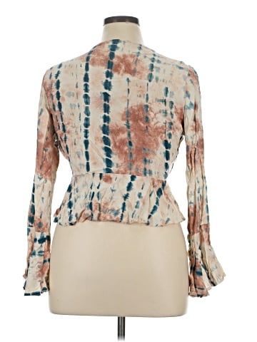 Venus 3/4 Sleeve Blouse (view 2)