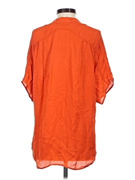 Vince. Short Sleeve Silk Top (view 2)