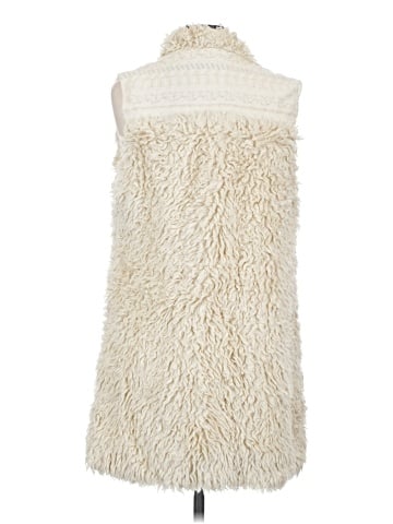 Hei Hei Faux Fur Vest (view 2)