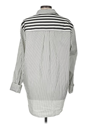 Gap Long Sleeve Button-Down Shirt (view 2)