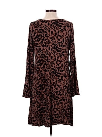 Old Navy Casual Dress (view 2)