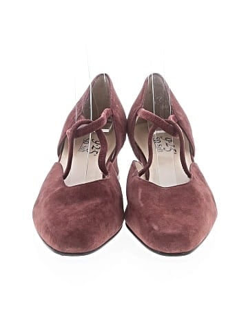 9.2.5 Heels (view 2)