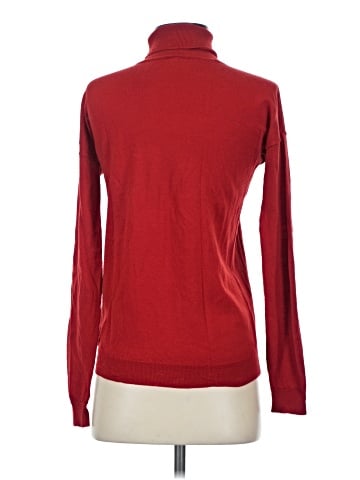 Uniqlo Turtleneck Sweater (view 2)