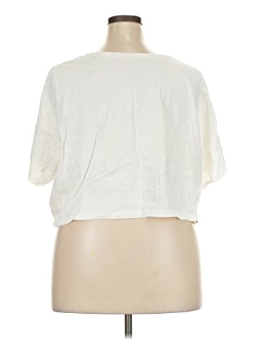 Nike Short Sleeve T-Shirt (view 2)